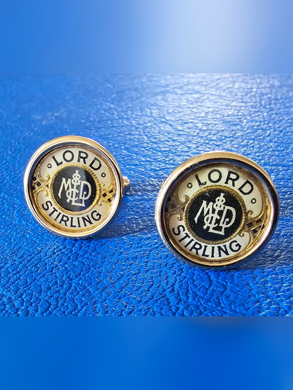 Vintage "Lord Stirling" M&D Crest Cufflinks Gold Tone Glass Dome Round Men's